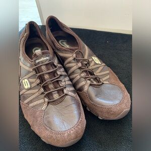 Skechers Womens Brown Suede & Leather-Trim Slip-On Sneakers